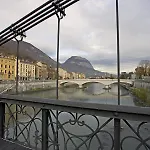 Hotelf1 Grenoble Hotel *