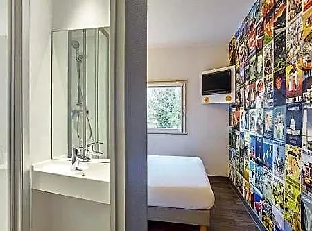 Hotelf1 Grenoble Universite Hotell