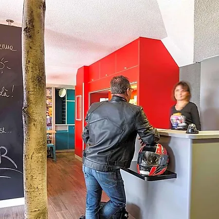 Hotell Hotelf1 Grenoble Universite *