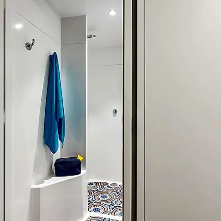 Hotelf1 Grenoble Universite *