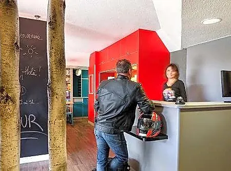 Hotell Hotelf1 Grenoble Universite