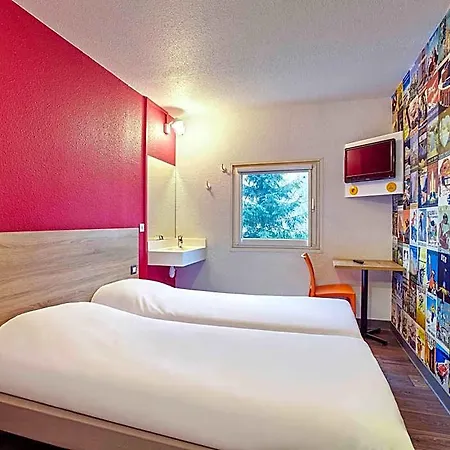 Hotelf1 Grenoble Hotel